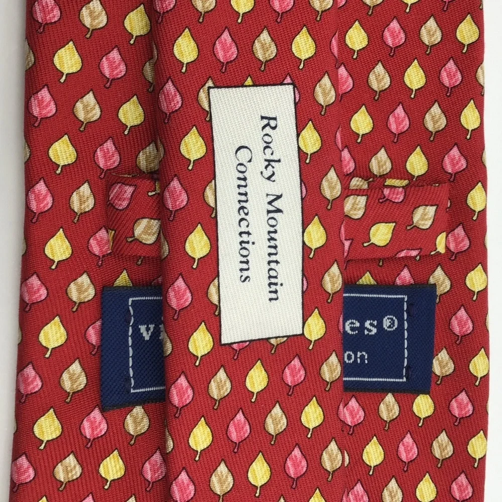 Vineyard Vines Custom Collection Rocky Mountain Connections men’s silk tie